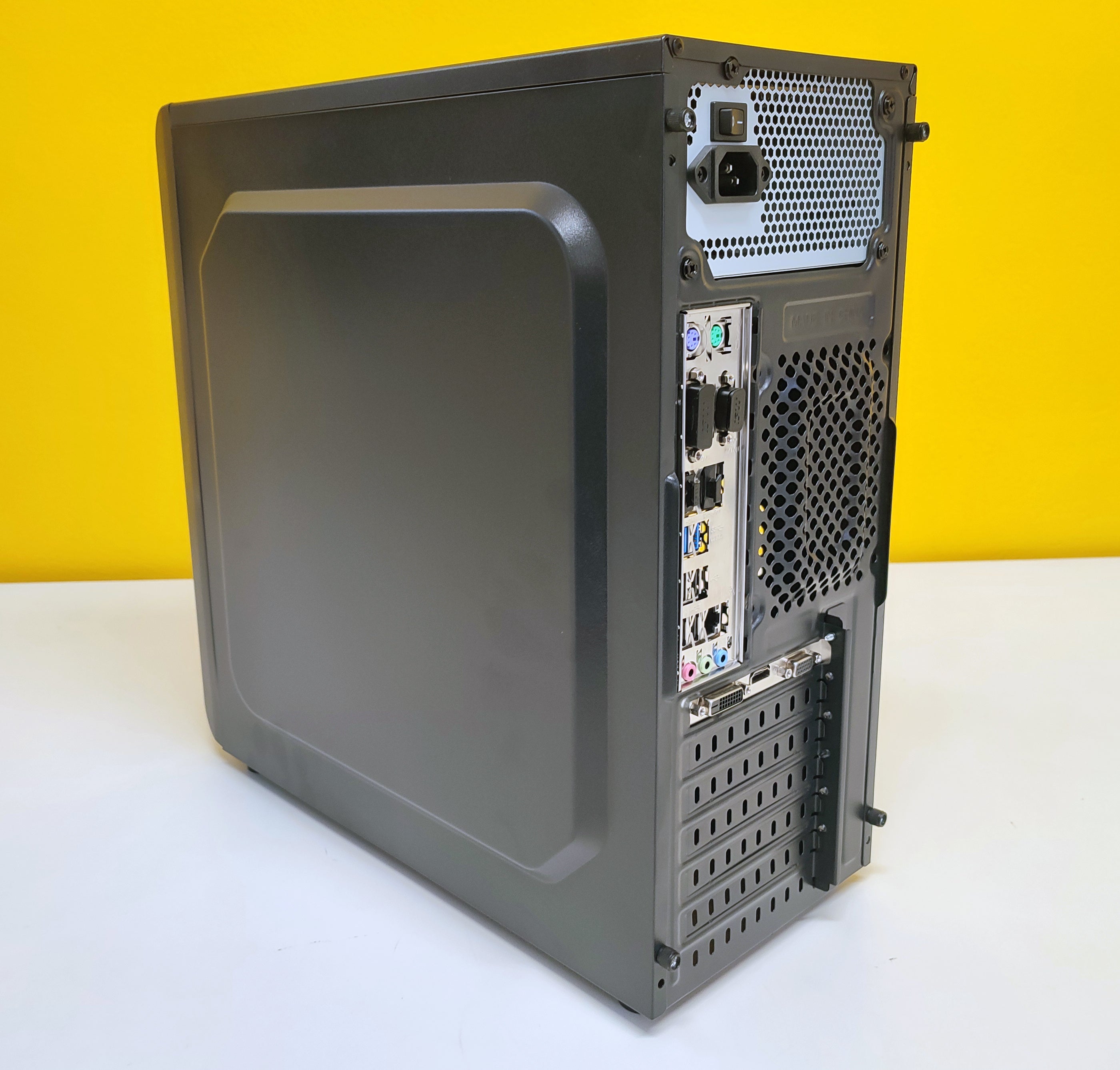 PC Assemblato Comet Computers Parts | Intel Core i5-10400F 6Cores | Ram 16Gb | SSD M.2 NVME 500GB + 10Tb | Nvidia GT730 2Gb | WiFi | Windows 11 Pro Il PC perfetto per qualsiasi uso PC Assemblato Comet Computers Parts | Intel Core i5-10400F 6Cores | Ram 16Gb | SSD M.2 NVME 500GB + 10Tb | Nvidia GT730 2Gb | WiFi | Windows 11 Pro Il PC perfetto per qualsiasi uso
